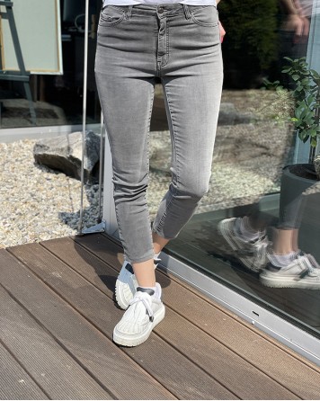 Džíny dámské Hugo Boss SUPER STRETCH šedé 